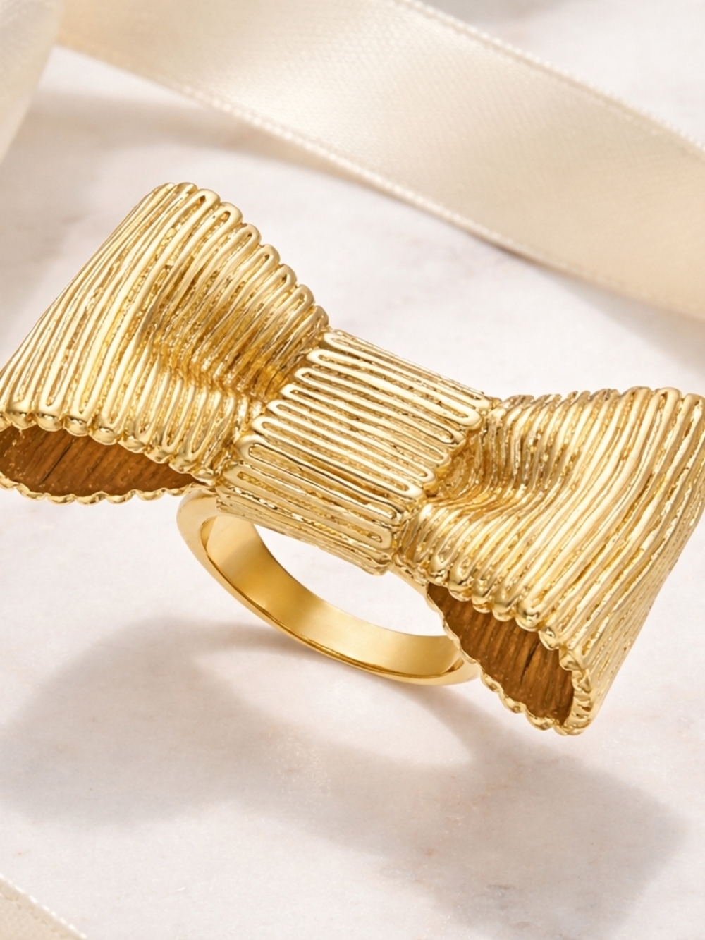 Kate Spade New YorkAll Wrapped Up Bow Cocktail Ring